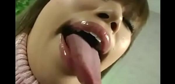  Asian girl Long snake tongue